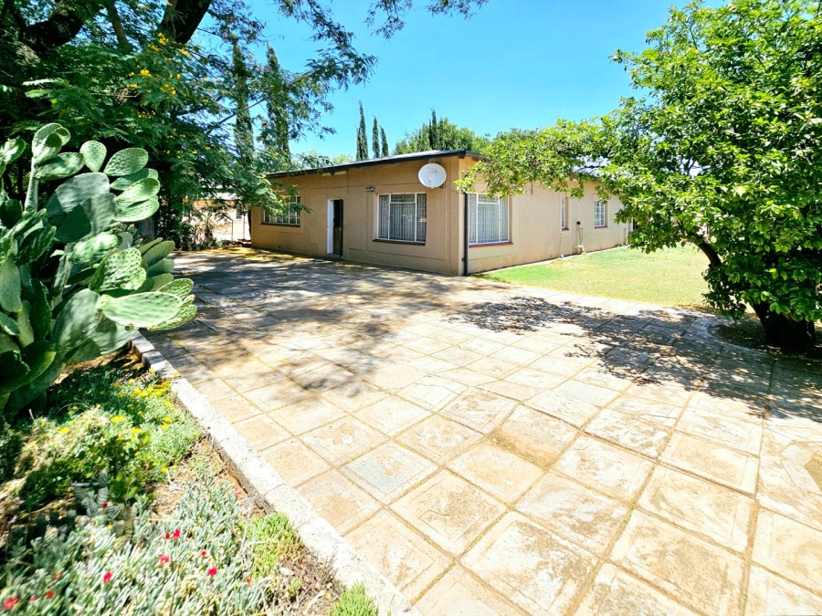 3 Bedroom Property for Sale in Petrusburg Free State